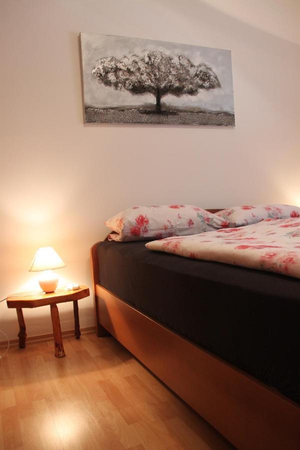 Gallery Apartman Nada Žaborić Extérieur photo